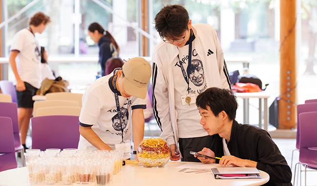 ExxonMobil-participates-in-Tapia-Center-Carbon-STEM-Camps-at-Rice-University